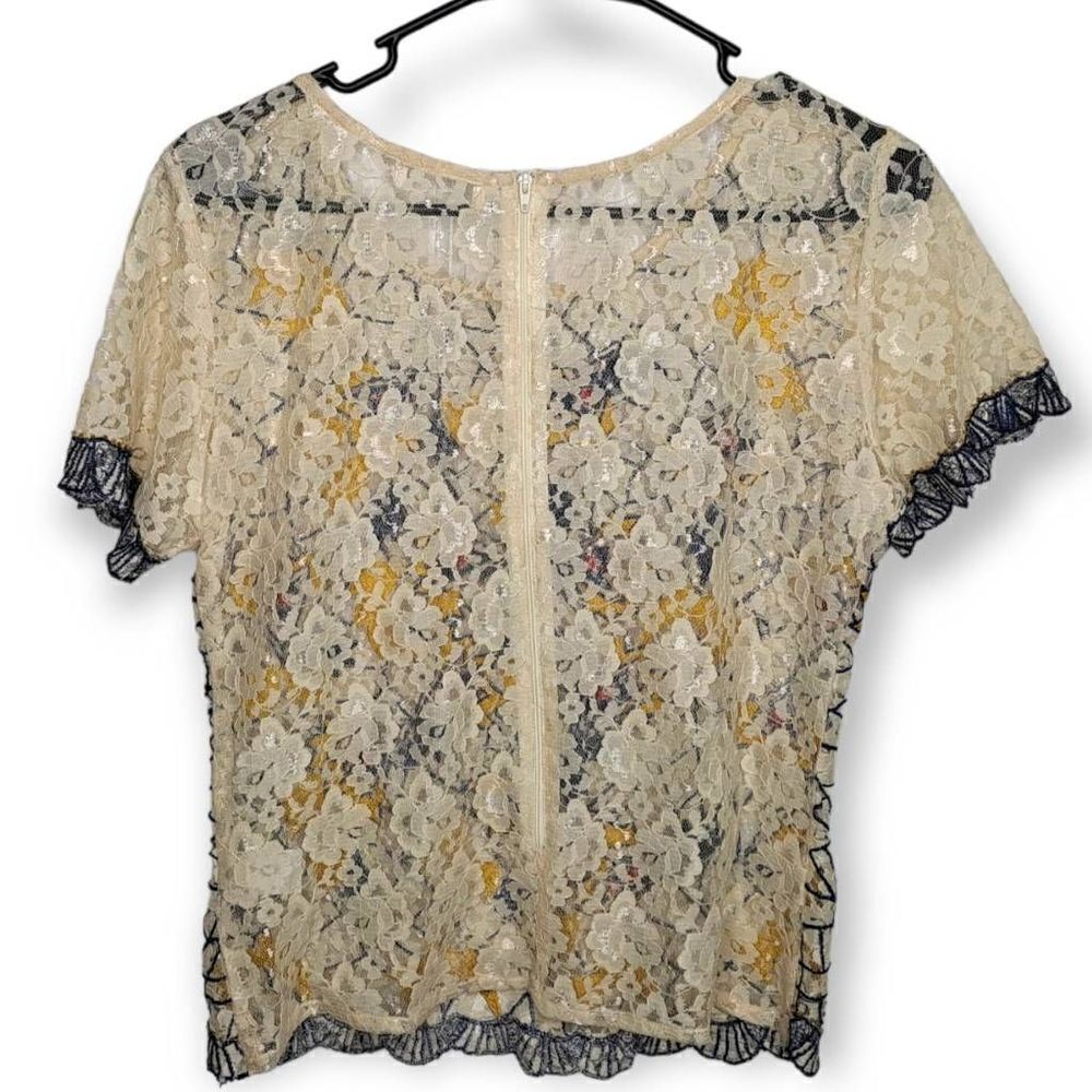 Hazel Boho Embroidered Lace Top - Picture 2 of 7